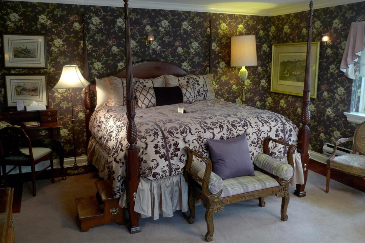 The English Inn Eaton Rapids エクステリア 写真